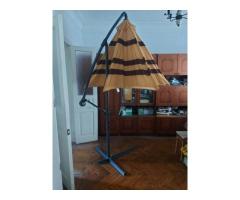 Продам велику садову парасолю.