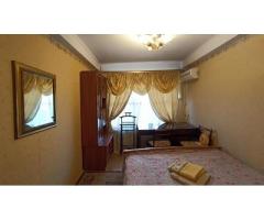 Cдам собственную 4-комнатную квартиру в центре Киева. бул. Л. Украинки - 5